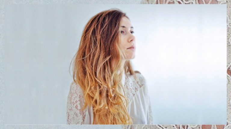 LADYLIKE LILY – DANS LA MATIÈRE