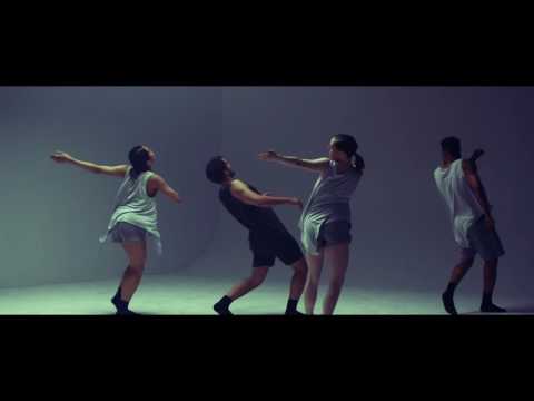 Foreign Fields – Dry