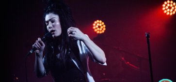 Brisa Roché + Louis Aguilar au Poche de Béthune © Ludovic Mannechez