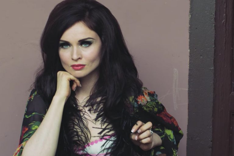Sophie Ellis-Bextor – Death Of Love