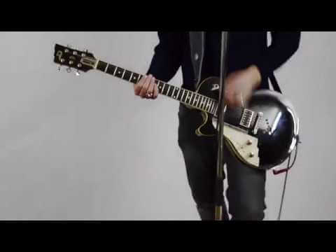 DEMO 67 – Cages Dorées