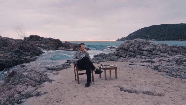 SHARKO « Spotlite » (Hometour Acoustic Version 2017)