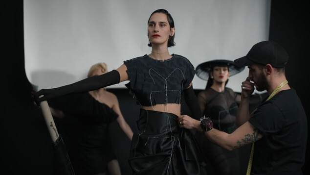 YELLE – Noir (vidéo officielle) (2021)