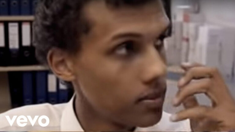 Stromae – Alors on danse (Official Video) (2010)