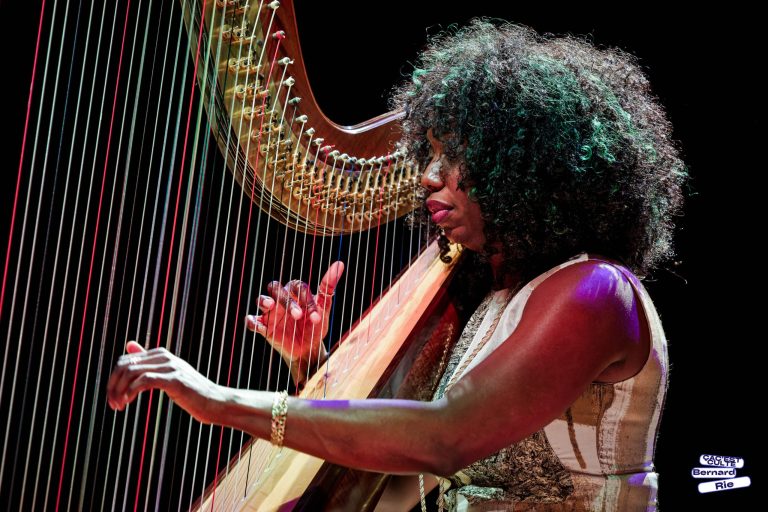 Brandee Younger illumine Flagey : la harpe jazz à son sommet (2026)