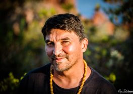 Atef, Les Mots qui Unissent