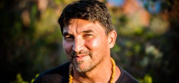 Atef, Les Mots qui Unissent