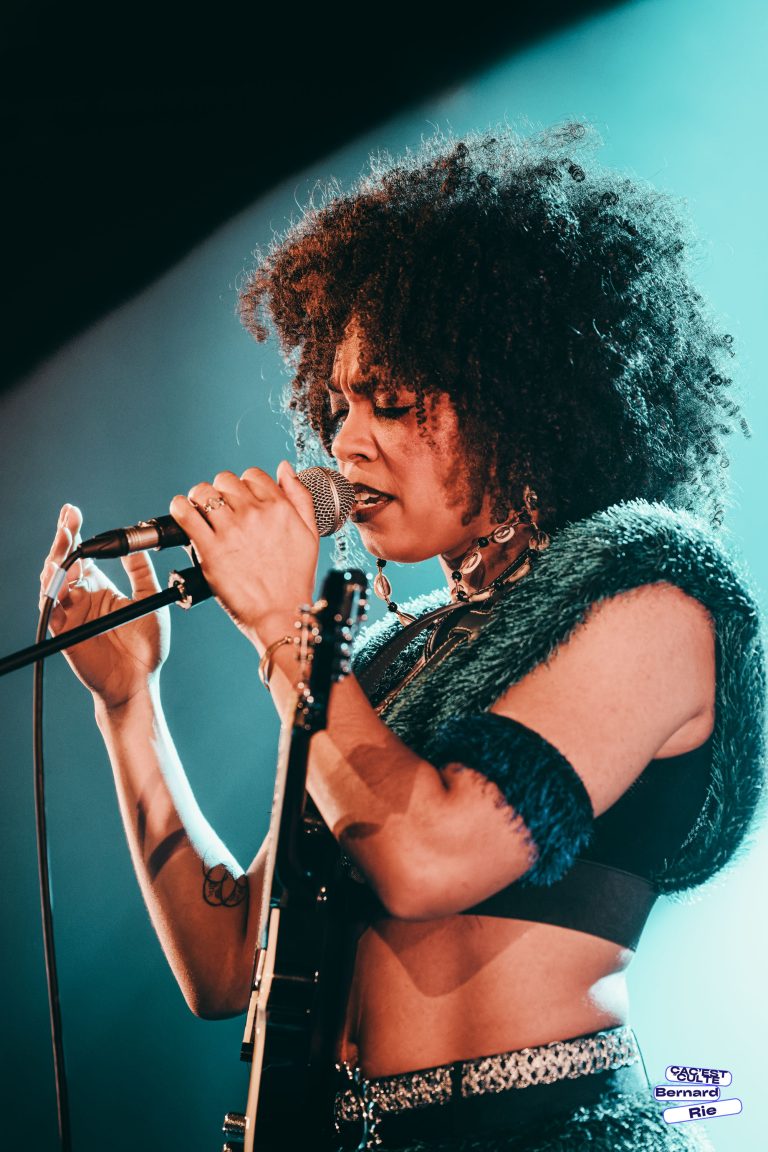 Dominique-Fils-Aimé, est venue présenter son dernier opus, "My world is the sun", deuxième chapitre de sa trilogie après "Roots run deep" paru en 2023.