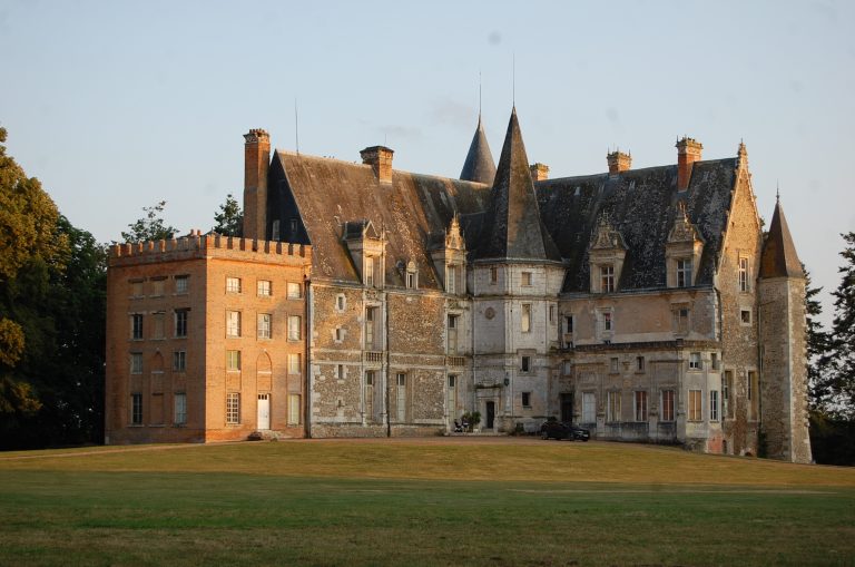 Stars’Terre 2026 le nouveau Festi’Salon engagé au Château de Courtalain chateau-de-courtalain-vue-rapprochee