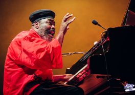 concert de Nududuzo Makhathini à Flagey